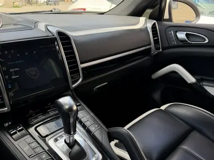 Porsche Cayenne 2011 года за 16 500 000 тг. в Астана – фото 46