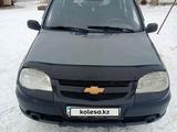 Chevrolet Niva 2006 годаfor1 500 000 тг. в Актобе – фото 4