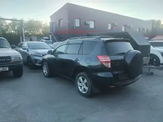 Toyota RAV4, 2011