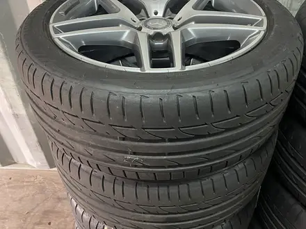 Bridgestone 245 45 19 + 275 40 19 за 400 000 тг. в Алматы – фото 2