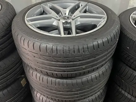 Bridgestone 245 45 19 + 275 40 19 за 400 000 тг. в Алматы
