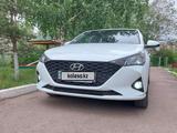 Hyundai Accent 2020 года за 6 150 000 тг. в Кокшетау – фото 2