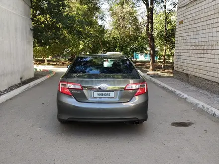 Toyota Camry 2014 года за 7 100 000 тг. в Уральск – фото 4