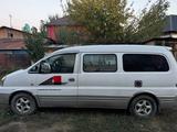 Hyundai Starex 2001 года за 2 000 000 тг. в Ащибулак – фото 2