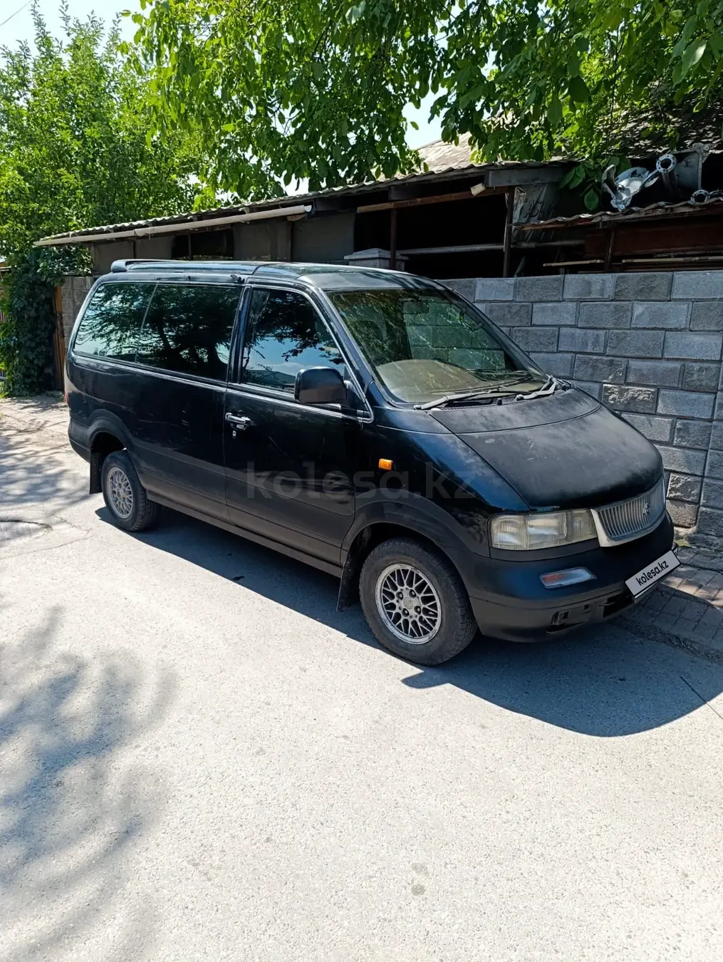 Nissan Largo, 1996