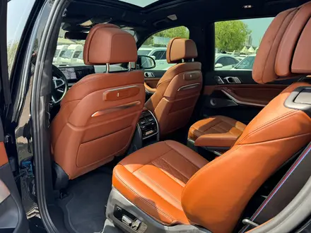 BMW X7 2023 года за 85 000 000 тг. в Алматы – фото 2