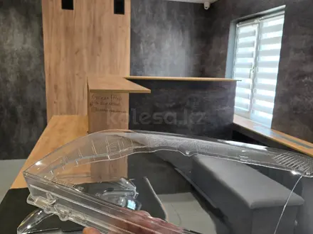 На Toyota 4Runner качественные стёкла фар Алматы Уральск отправка за 40 000 тг. в Уральск – фото 4