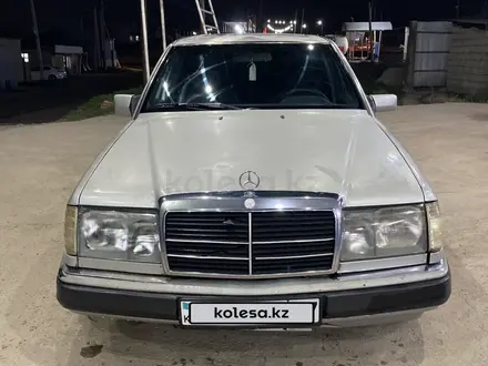 Mercedes-Benz E 200 1991 года за 1 300 000 тг. в Шымкент – фото 8