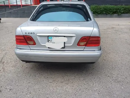 Mercedes-Benz E 280 1998 года за 2 800 000 тг. в Тараз – фото 2