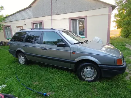 Volkswagen Passat 1992 года за 1 700 000 тг. в Уральск – фото 2