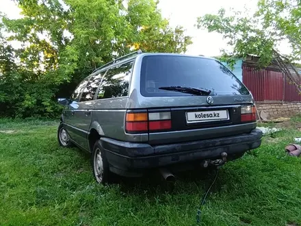 Volkswagen Passat 1992 года за 1 700 000 тг. в Уральск – фото 3