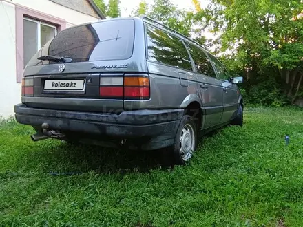 Volkswagen Passat 1992 года за 1 700 000 тг. в Уральск – фото 6
