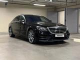 Mercedes-Benz S 560 2018 года за 60 900 000 тг. в Алматы