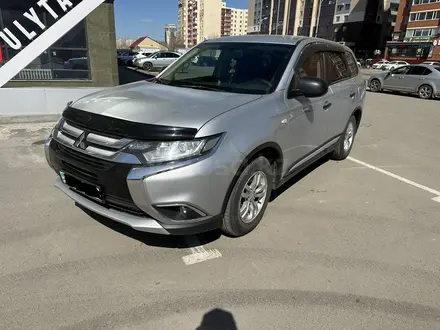 Mitsubishi Outlander 2015 года за 9 000 000 тг. в Караганда