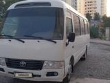 Toyota  Coaster 2001 года за 6 000 000 тг. в Шымкент – фото 2