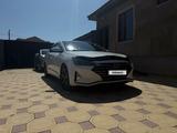Hyundai Elantra 2019 года за 8 200 000 тг. в Алматы – фото 3