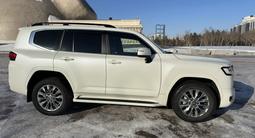 Toyota Land Cruiser 2023 года за 59 990 000 тг. в Астана – фото 4