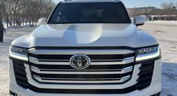 Toyota Land Cruiser 2023 года за 59 990 000 тг. в Астана – фото 2