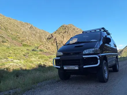 Mitsubishi Delica 1995 года за 3 500 000 тг. в Алматы