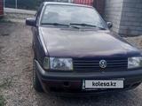 Volkswagen Polo 1992 годаfor450 000 тг. в Есик