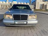 Mercedes-Benz E 220 1993 года за 1 950 000 тг. в Астана