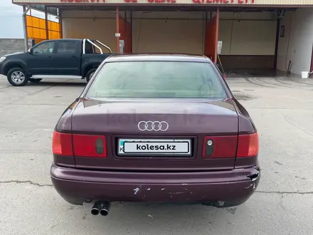 Audi A8 1995 года за 2 400 000 тг. в Алматы – фото 4
