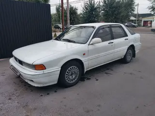 Mitsubishi Galant