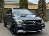 Mercedes-Benz ML 63 AMG 2015 года за 25 000 000 тг. в Алматы