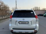 Toyota Land Cruiser Prado 2013 года за 15 800 000 тг. в Алматы – фото 4