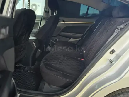 Hyundai Elantra 2018 года за 7 590 000 тг. в Павлодар – фото 10
