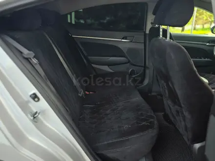 Hyundai Elantra 2018 года за 7 590 000 тг. в Павлодар – фото 11