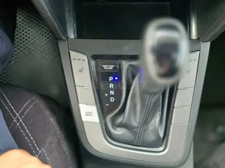 Hyundai Elantra 2018 года за 7 590 000 тг. в Павлодар – фото 15