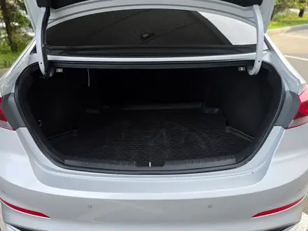 Hyundai Elantra 2018 года за 7 590 000 тг. в Павлодар – фото 20
