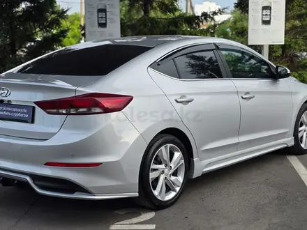 Hyundai Elantra 2018 года за 7 590 000 тг. в Павлодар – фото 6