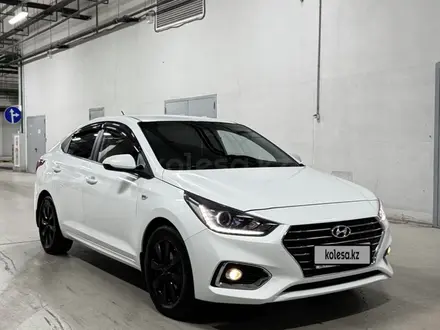 Hyundai Accent 2019 года за 5 900 000 тг. в Астана
