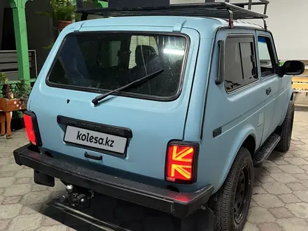 ВАЗ (Lada) Lada 2121 2000 года за 1 700 000 тг. в Алматы – фото 16