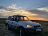 Toyota RAV4 1995 годаүшін3 200 000 тг. в Астана