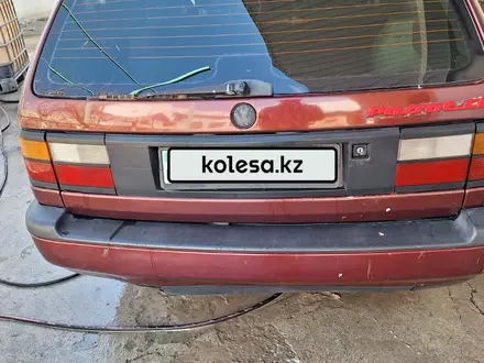 Volkswagen Passat 1991 года за 1 450 000 тг. в Туркестан – фото 3