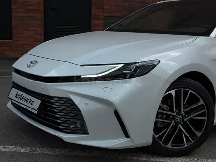 Toyota Camry 2025 года за 22 300 000 тг. в Астана – фото 2