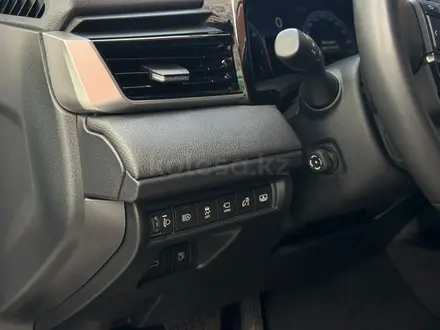 Toyota Camry 2025 года за 22 300 000 тг. в Астана – фото 12