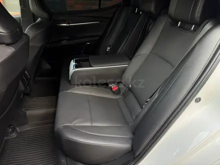 Toyota Camry 2025 года за 22 300 000 тг. в Астана – фото 16