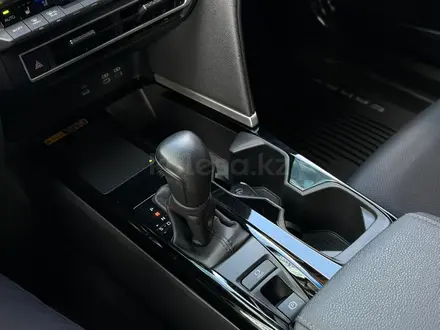 Toyota Camry 2025 года за 22 300 000 тг. в Астана – фото 18