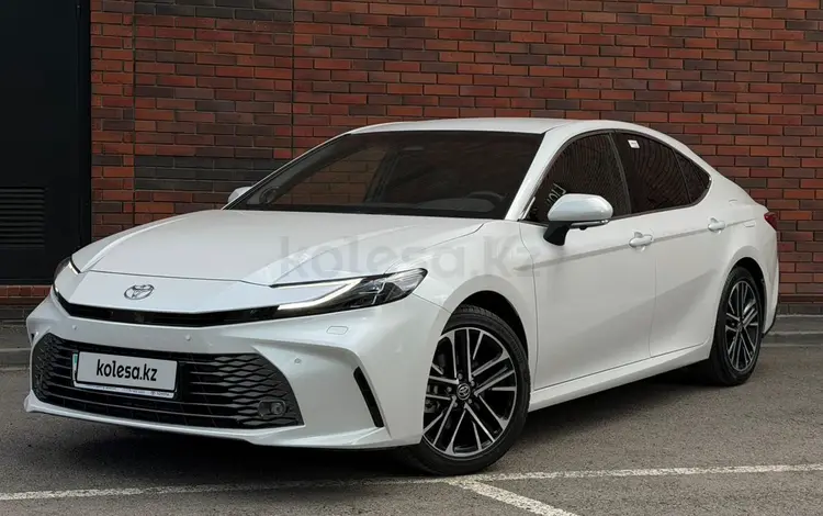 Toyota Camry 2025 года за 22 300 000 тг. в Астана