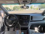 Toyota Sienna 2015 года за 7 700 000 тг. в Актау – фото 5