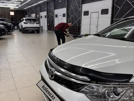 Toyota Camry 2015 года за 11 000 000 тг. в Уральск – фото 13