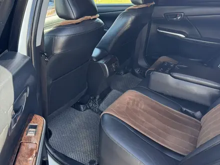 Toyota Camry 2015 года за 11 000 000 тг. в Уральск – фото 14