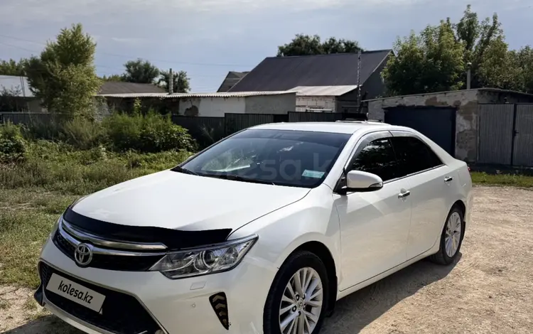 Toyota Camry 2015 года за 10 600 000 тг. в Уральск