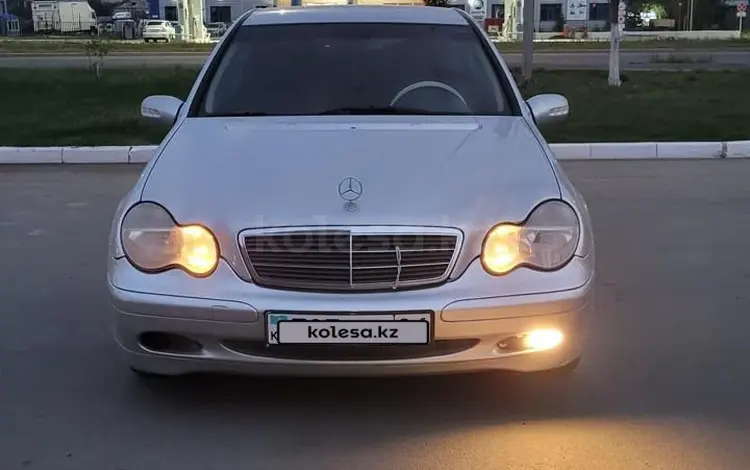 Mercedes-Benz C 180 2002 года за 3 100 000 тг. в Актобе