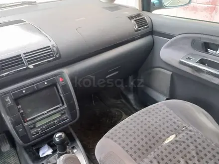 Volkswagen Sharan 2000 года за 2 700 000 тг. в Тараз – фото 11