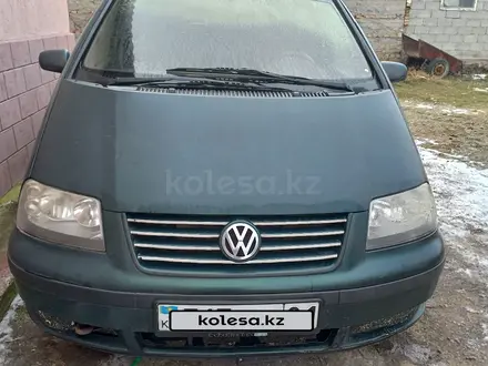 Volkswagen Sharan 2000 года за 2 700 000 тг. в Тараз – фото 4